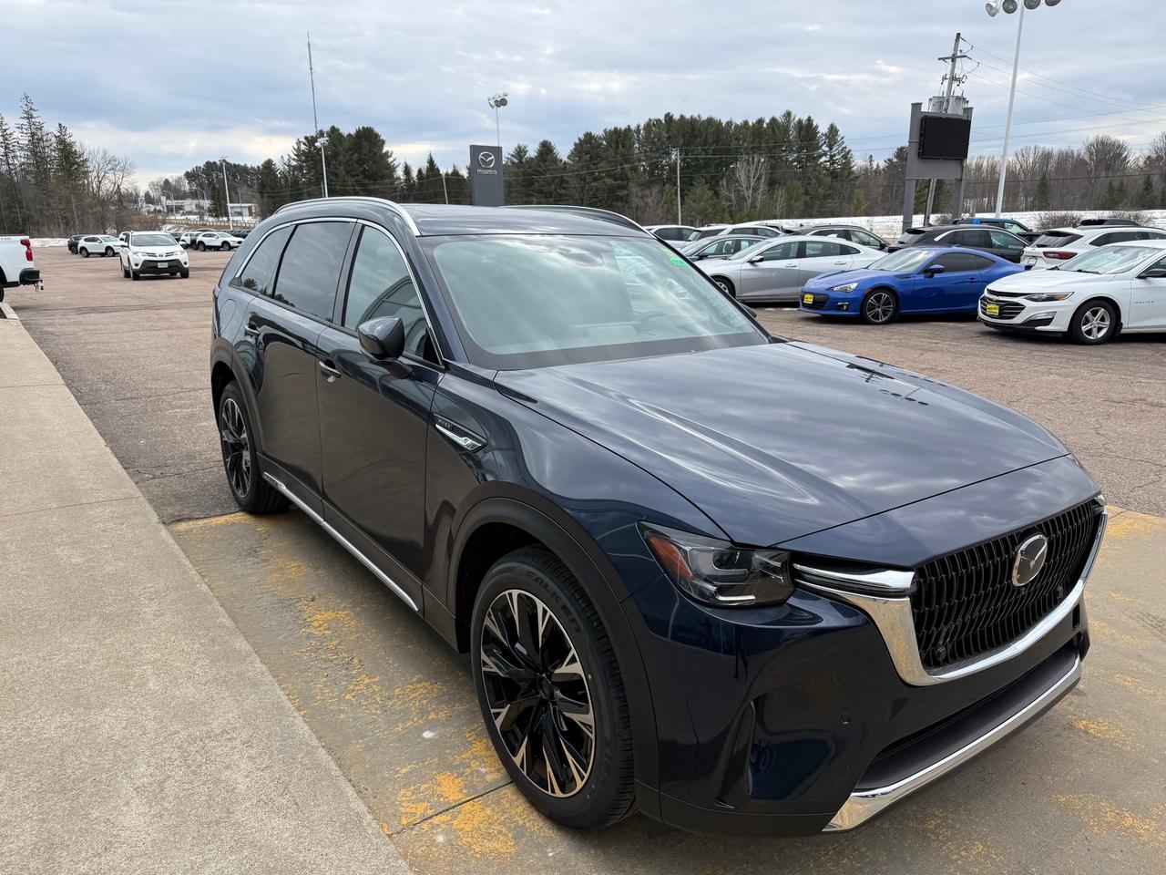 2026 Mazda CX-90 PHEV GT 4dr i-ACTIV All-Wheel Drive Sport Utility Photo2