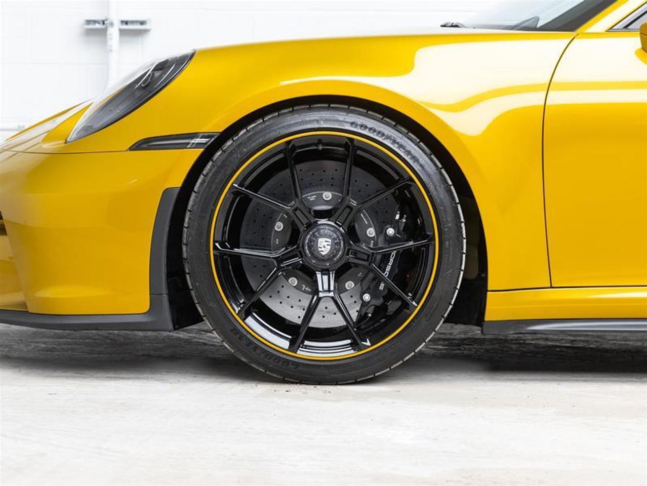 2023 Porsche 911  Photo