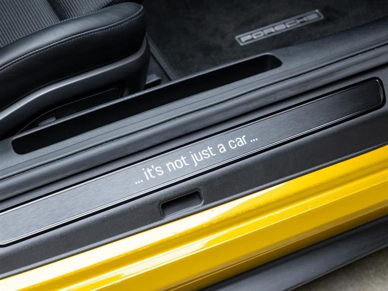 2023 Porsche 911  Photo