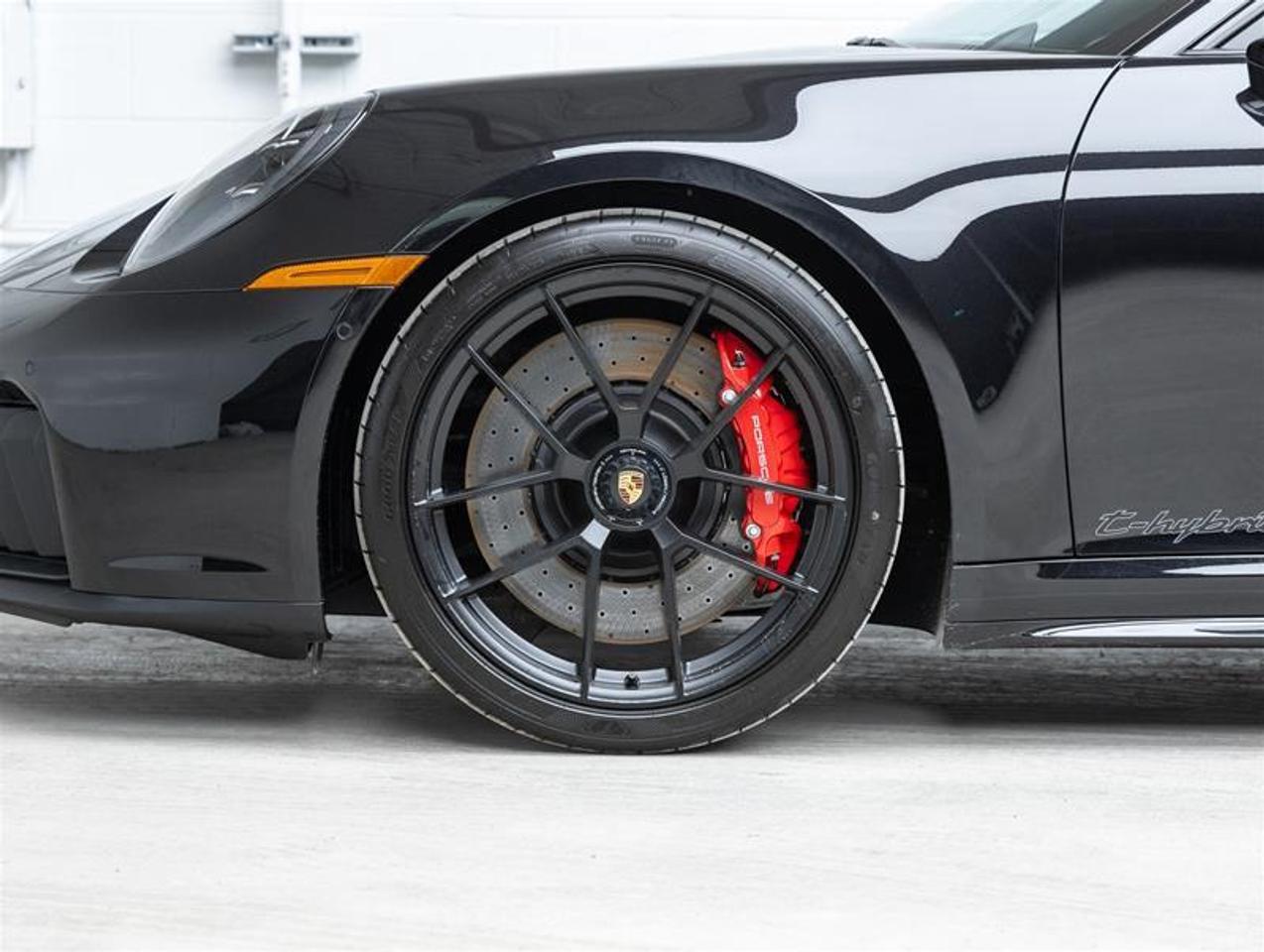 2025 Porsche 911  Photo