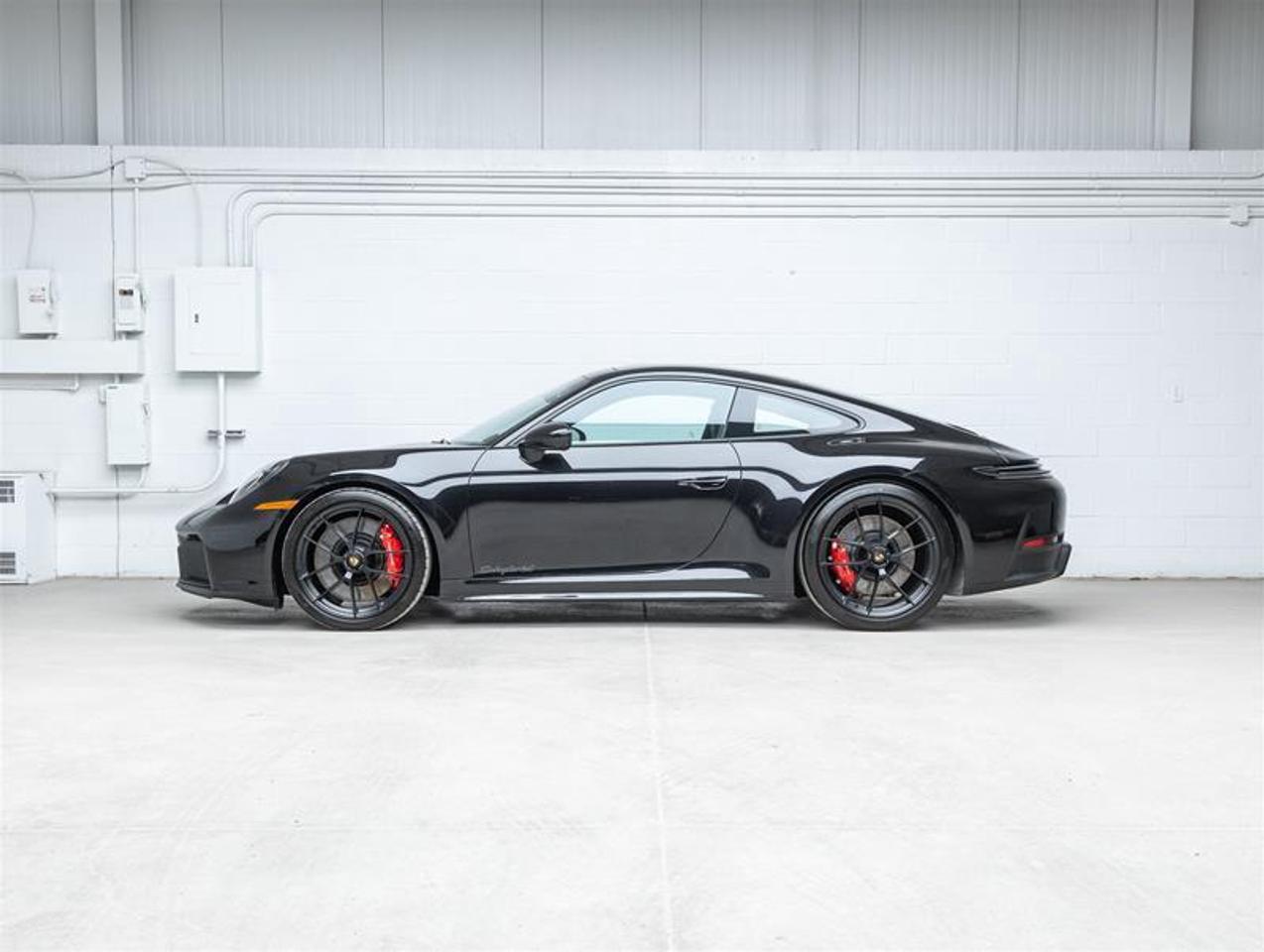 2025 Porsche 911  Photo