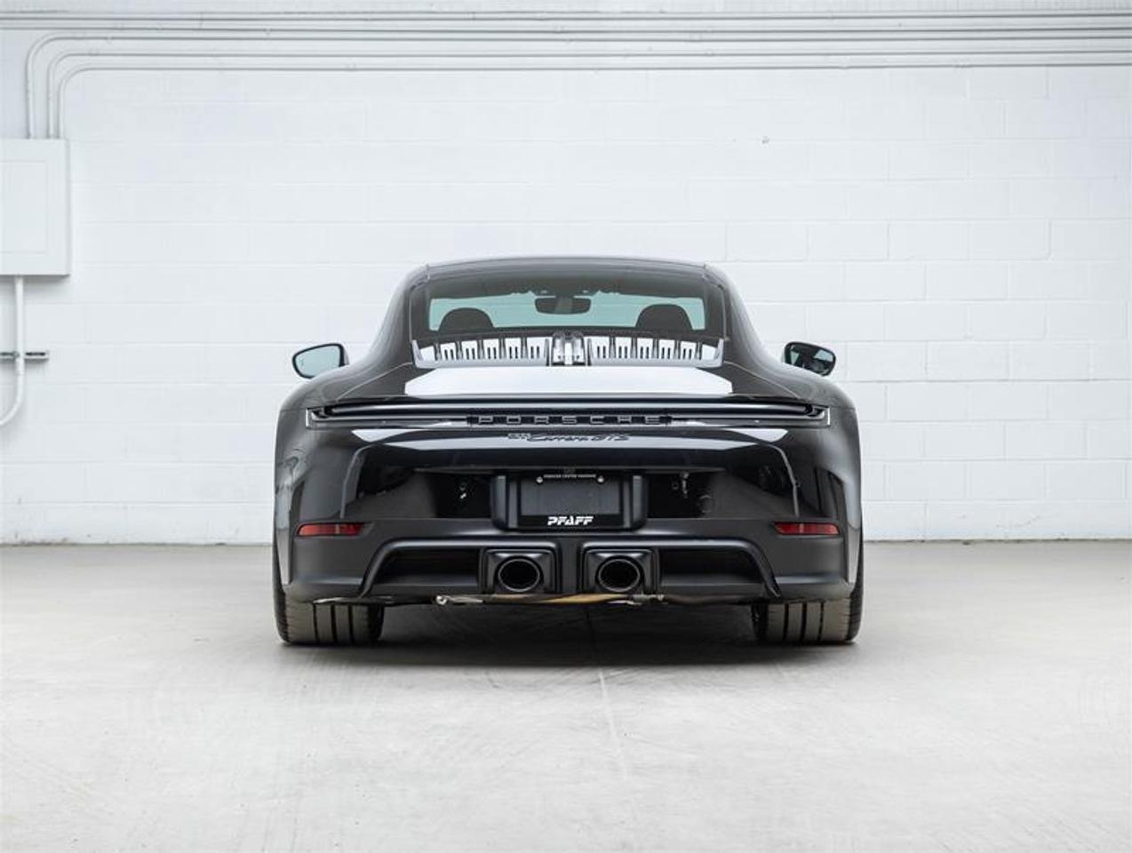 2025 Porsche 911  Photo