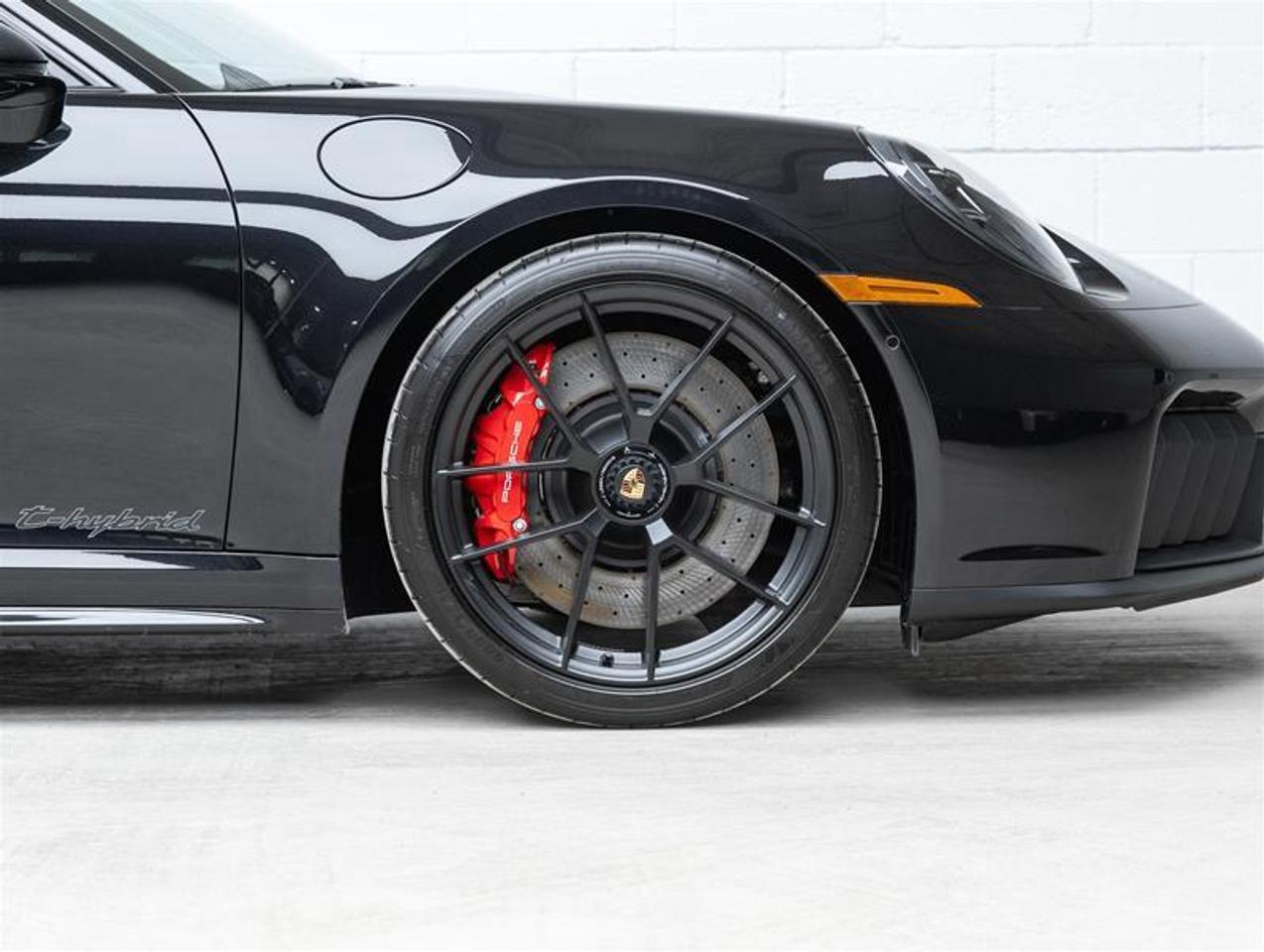 2025 Porsche 911  Photo