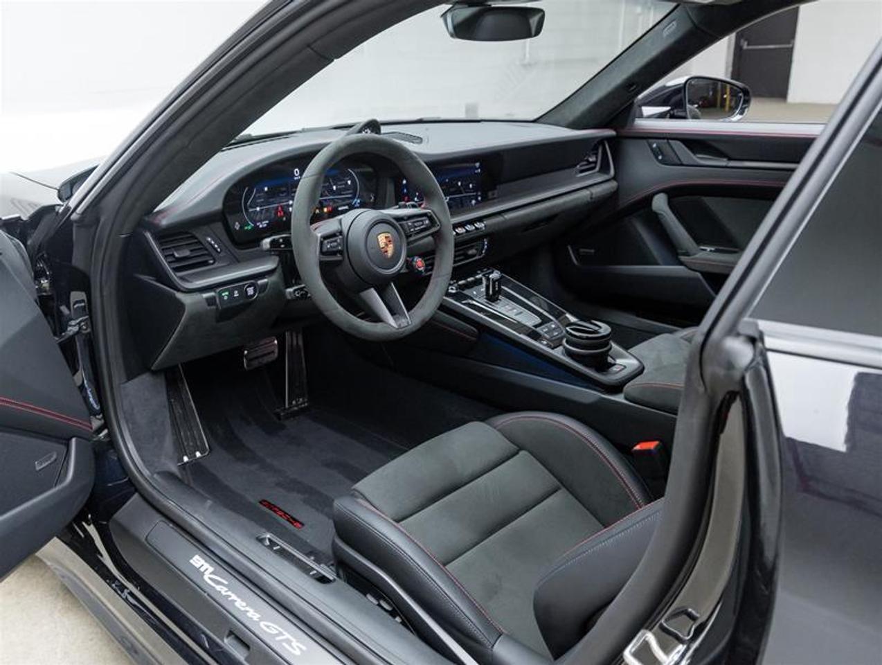 2025 Porsche 911  Photo