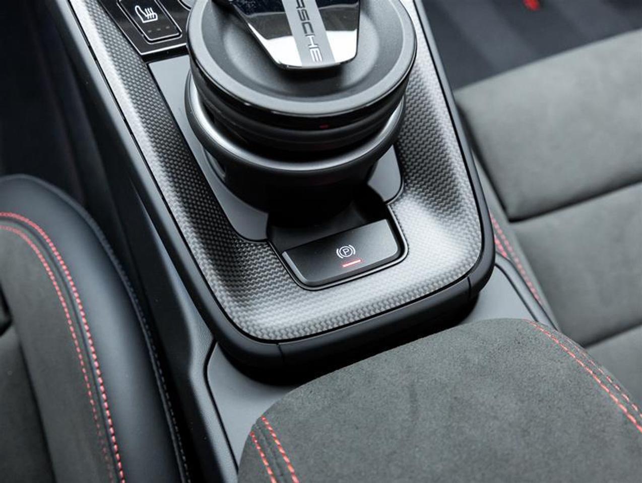 2025 Porsche 911  Photo