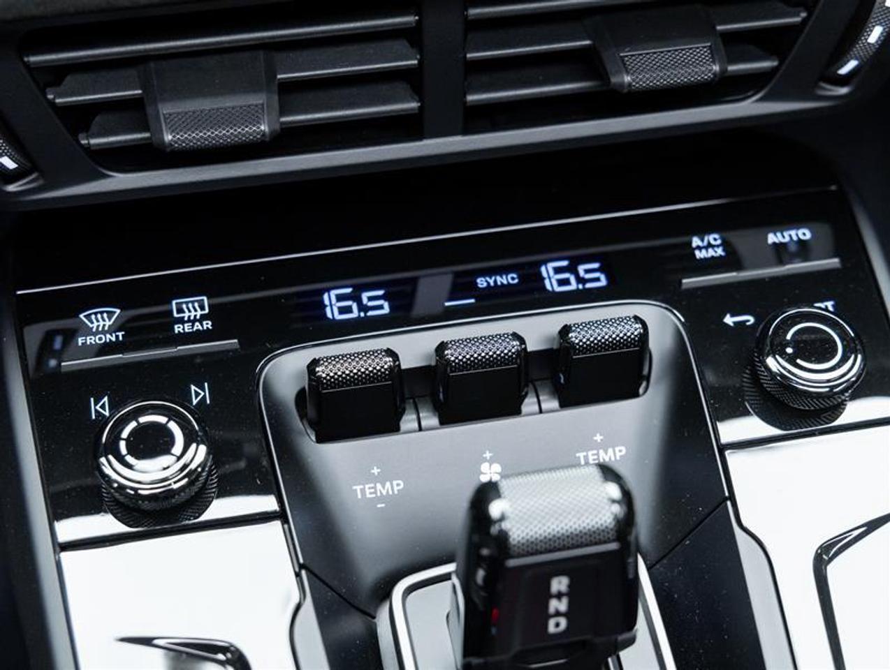 2025 Porsche 911  Photo