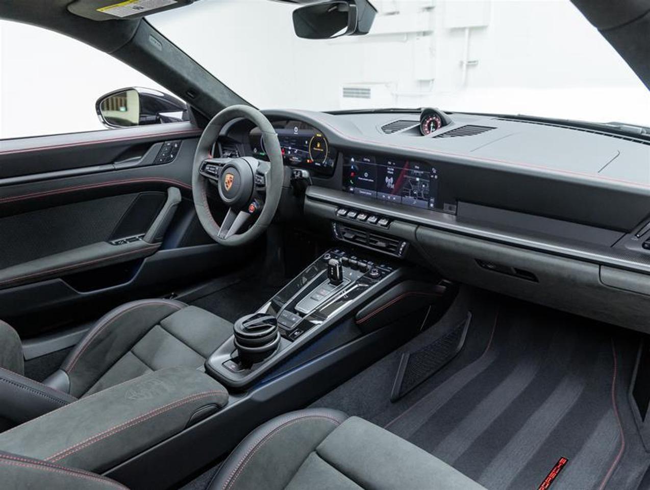 2025 Porsche 911  Photo