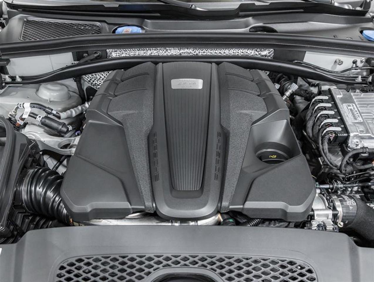 2026 Porsche Macan  Photo