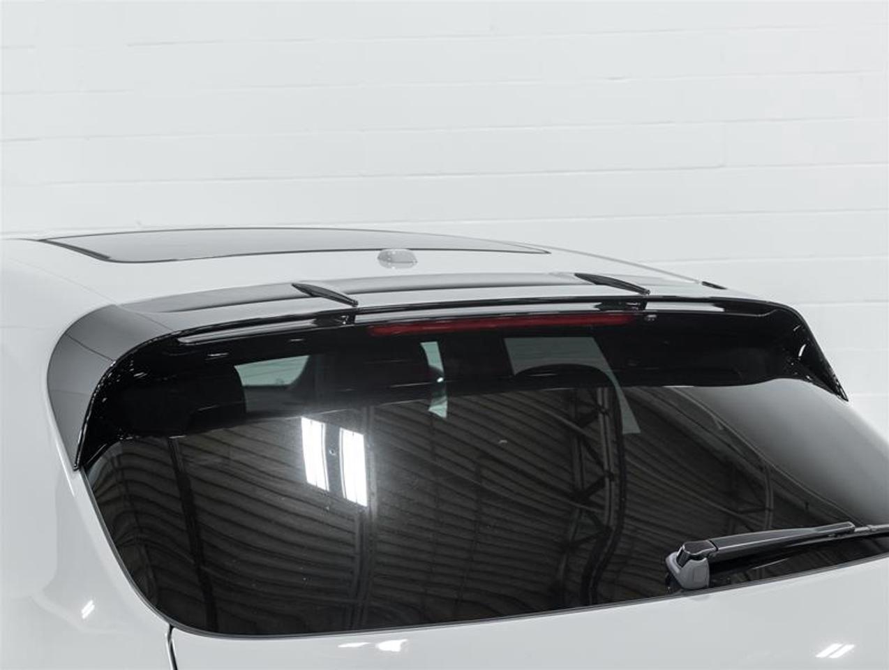 2026 Porsche Macan  Photo