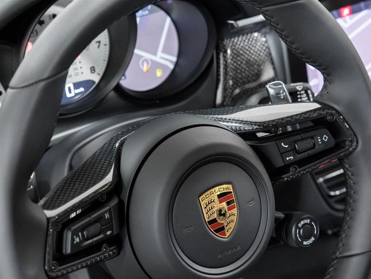 2026 Porsche Macan  Photo