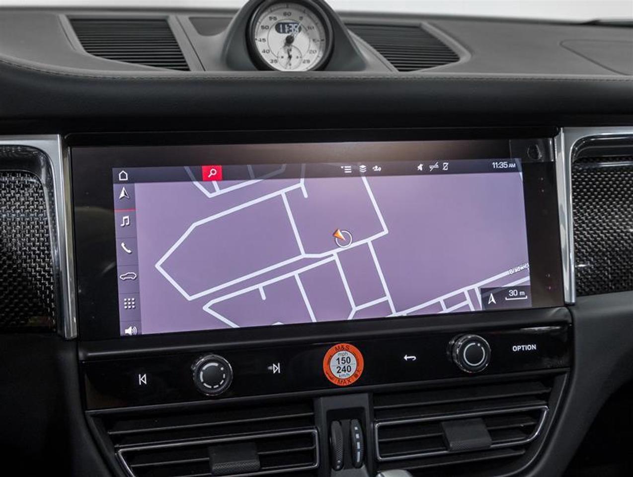 2026 Porsche Macan  Photo