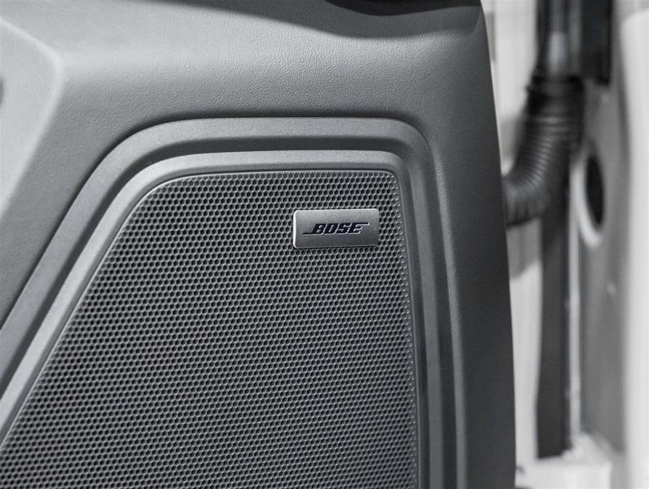 2026 Porsche Macan  Photo