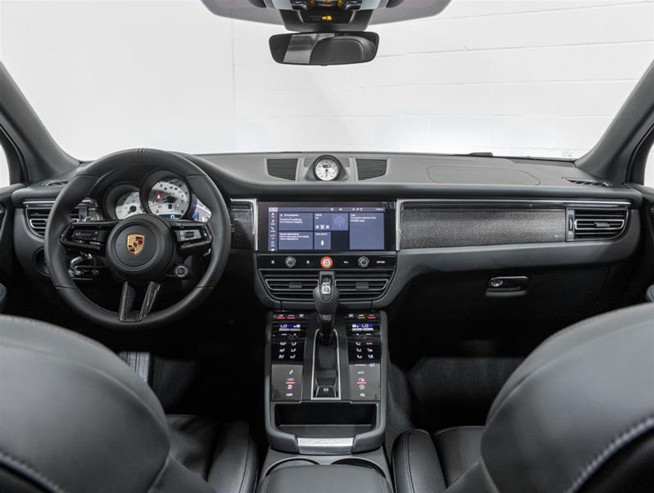 2026 Porsche Macan  Photo