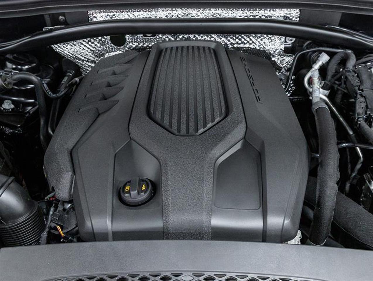 2026 Porsche Macan  Photo