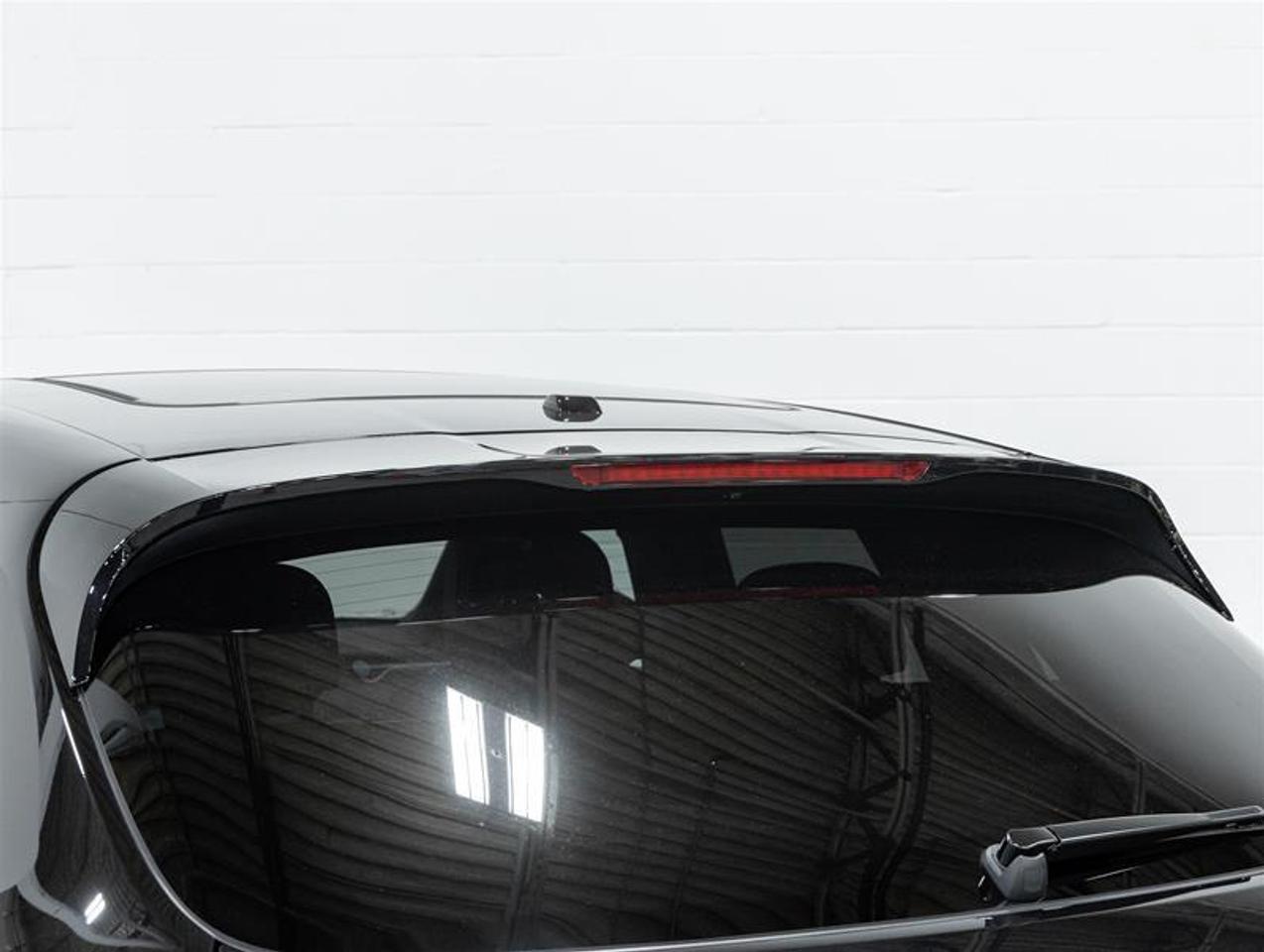 2026 Porsche Macan  Photo