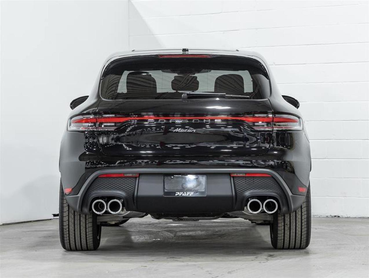 2026 Porsche Macan  Photo