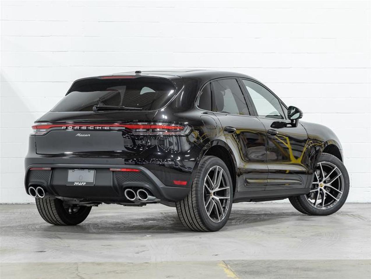 2026 Porsche Macan  Photo