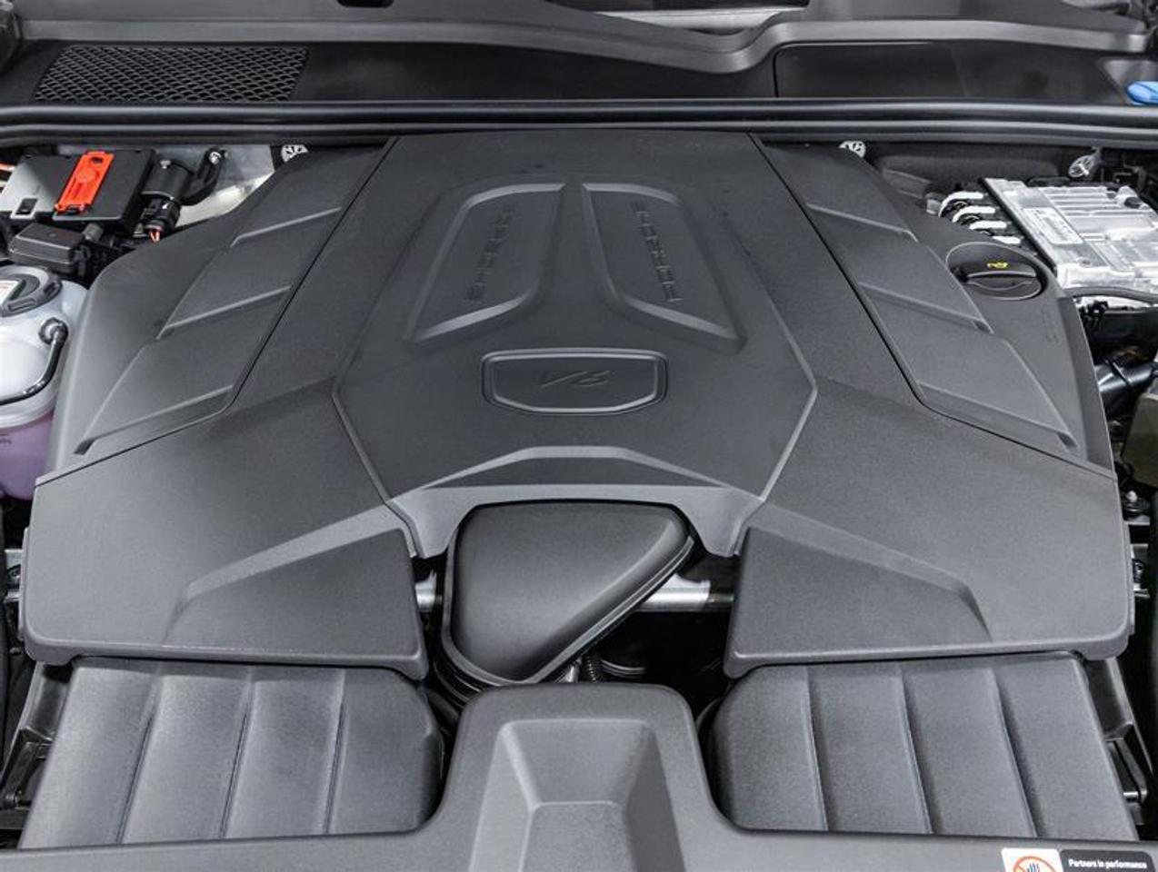 2026 Porsche Cayenne  Photo2