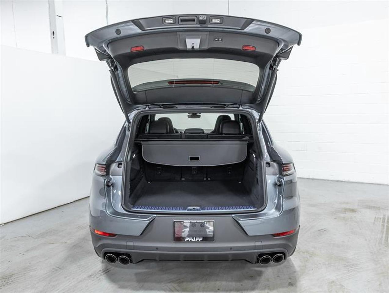 2026 Porsche Cayenne  Photo