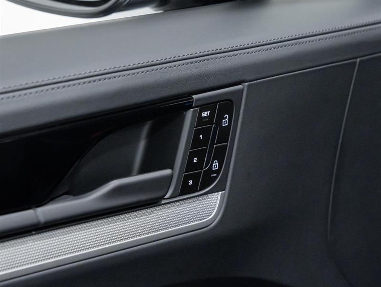 2026 Porsche Cayenne  Photo