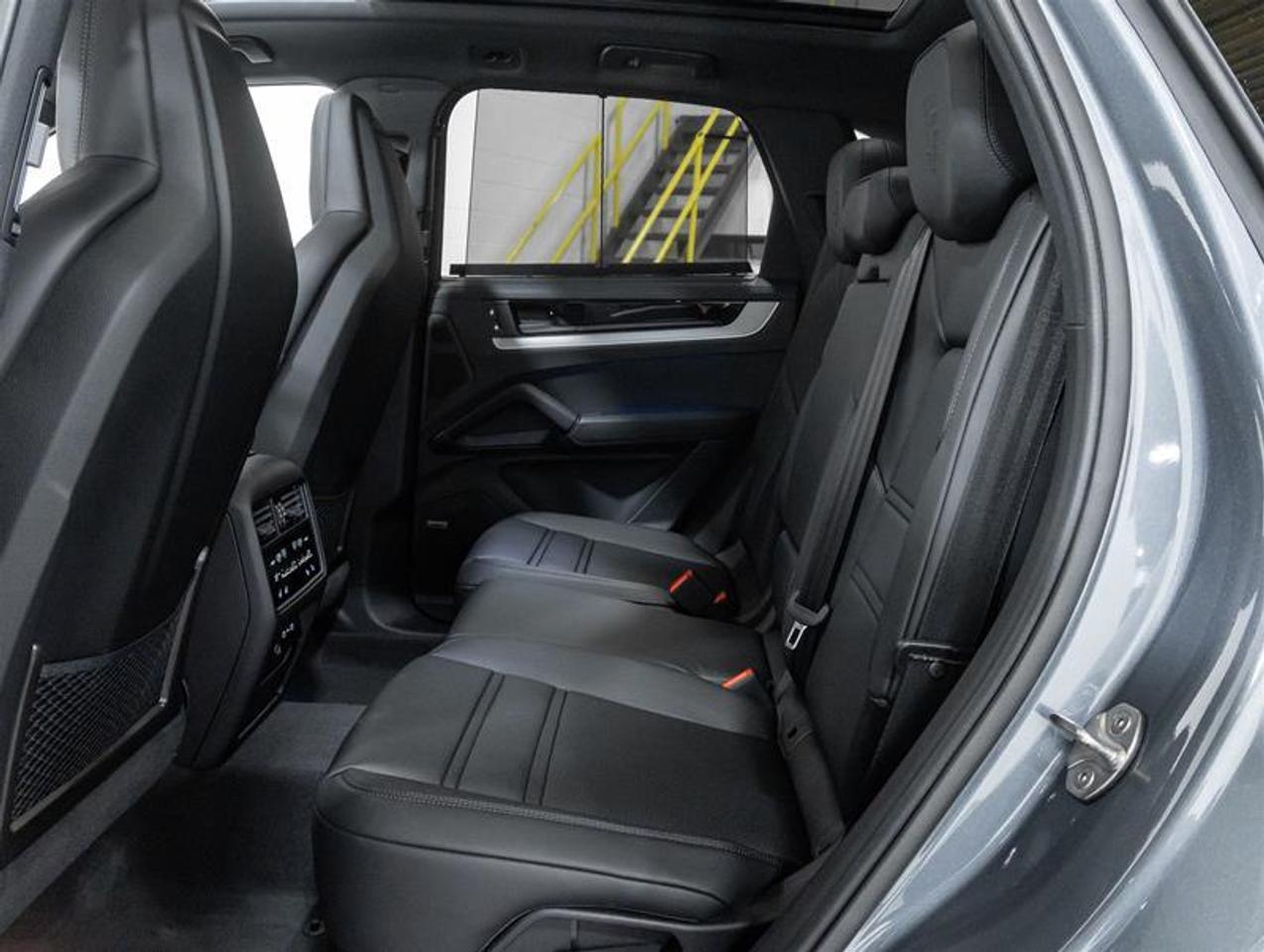 2026 Porsche Cayenne  Photo