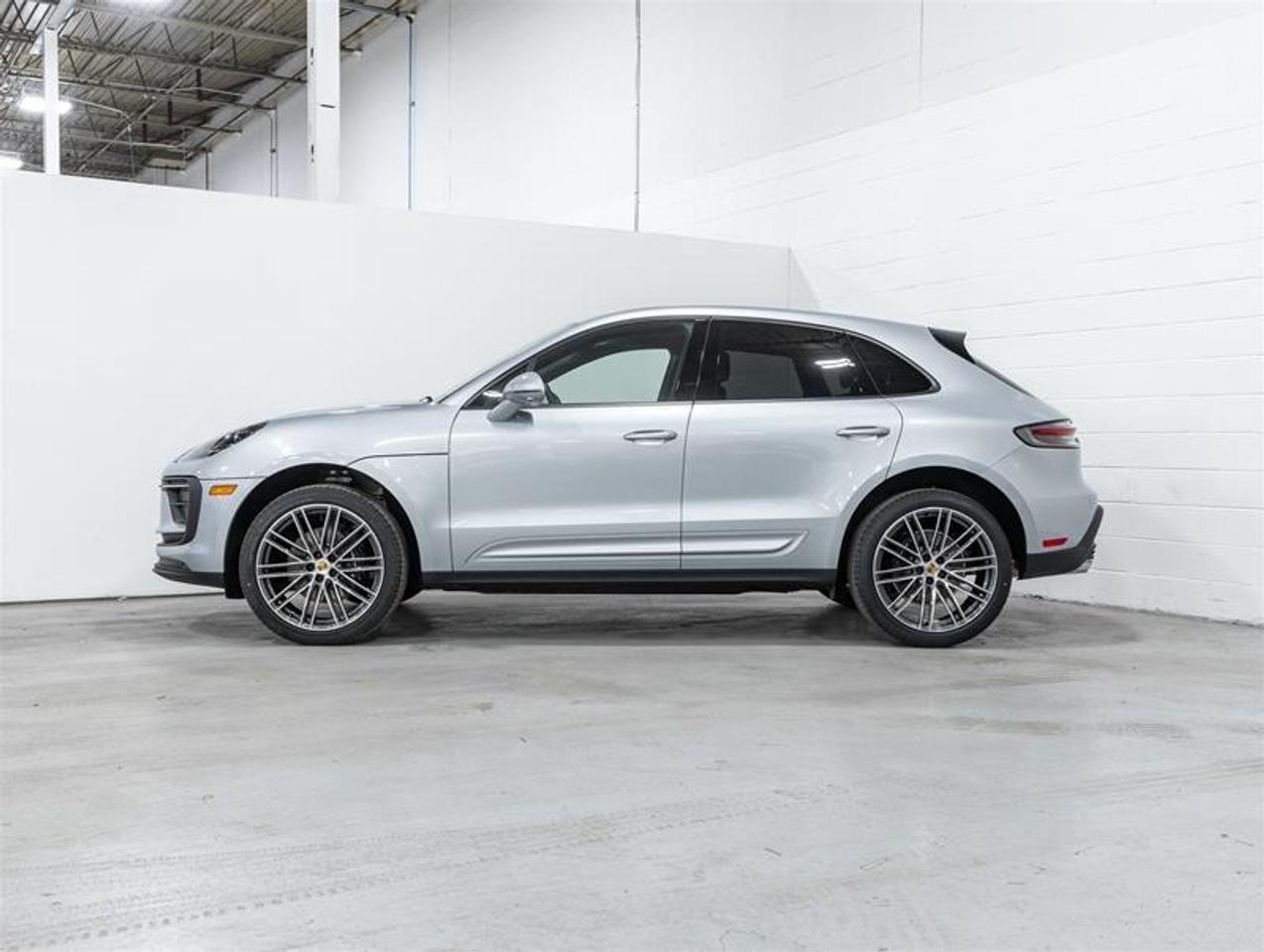 2026 Porsche Macan  Photo
