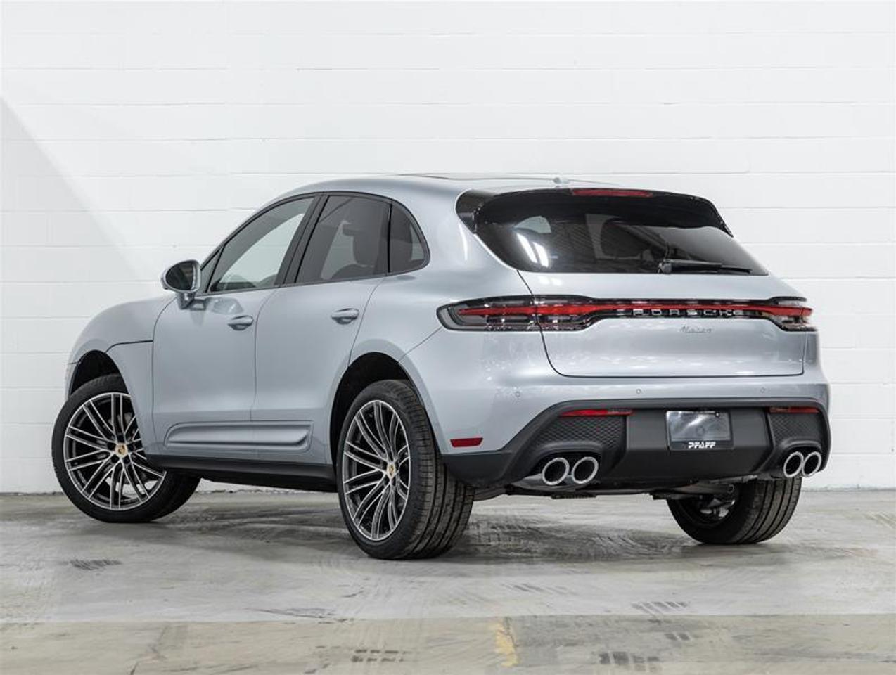 2026 Porsche Macan  Photo