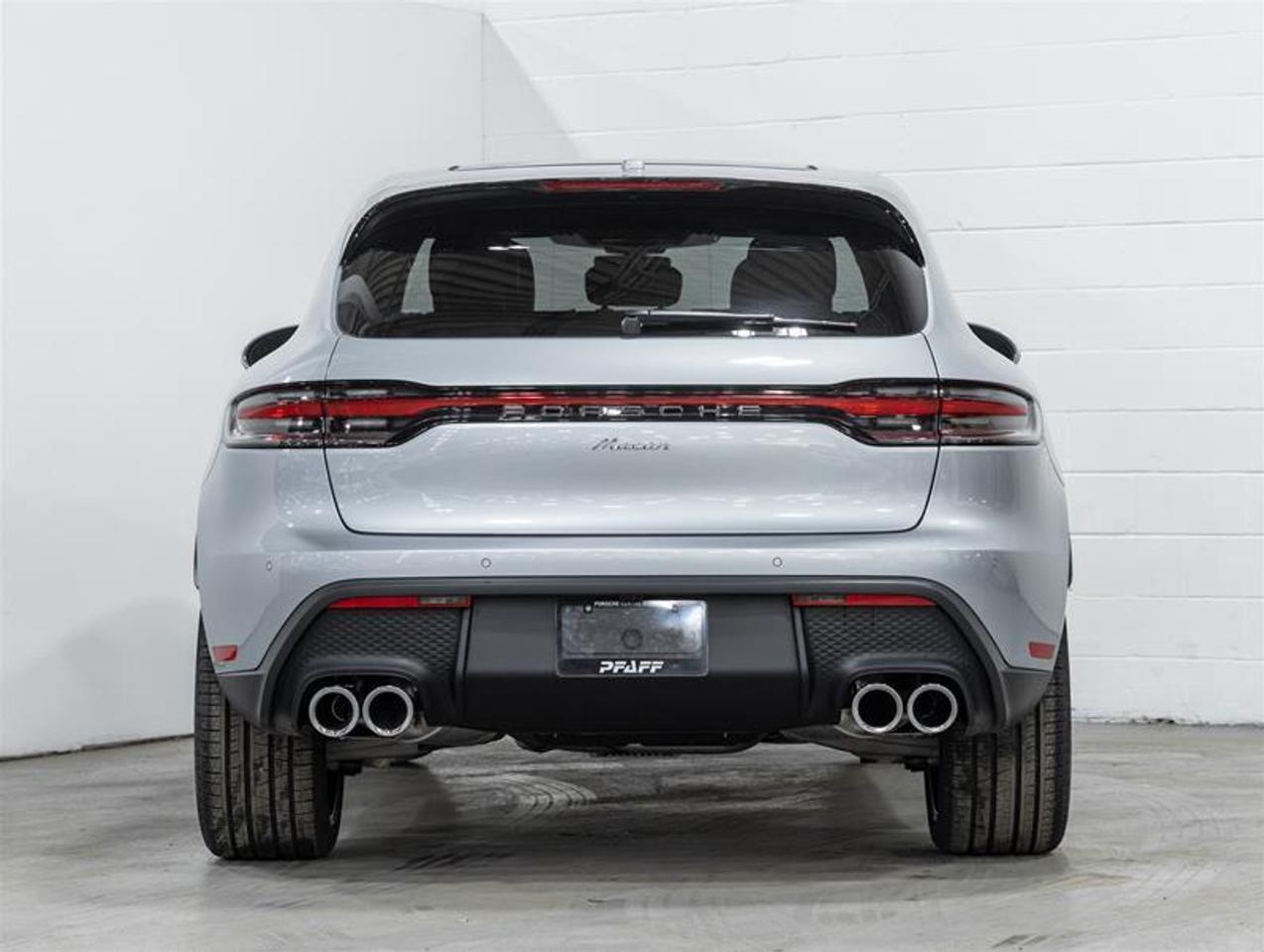 2026 Porsche Macan  Photo