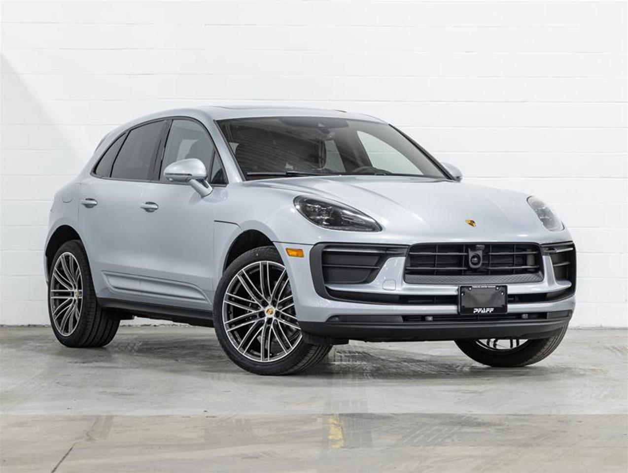 2026 Porsche Macan  Photo