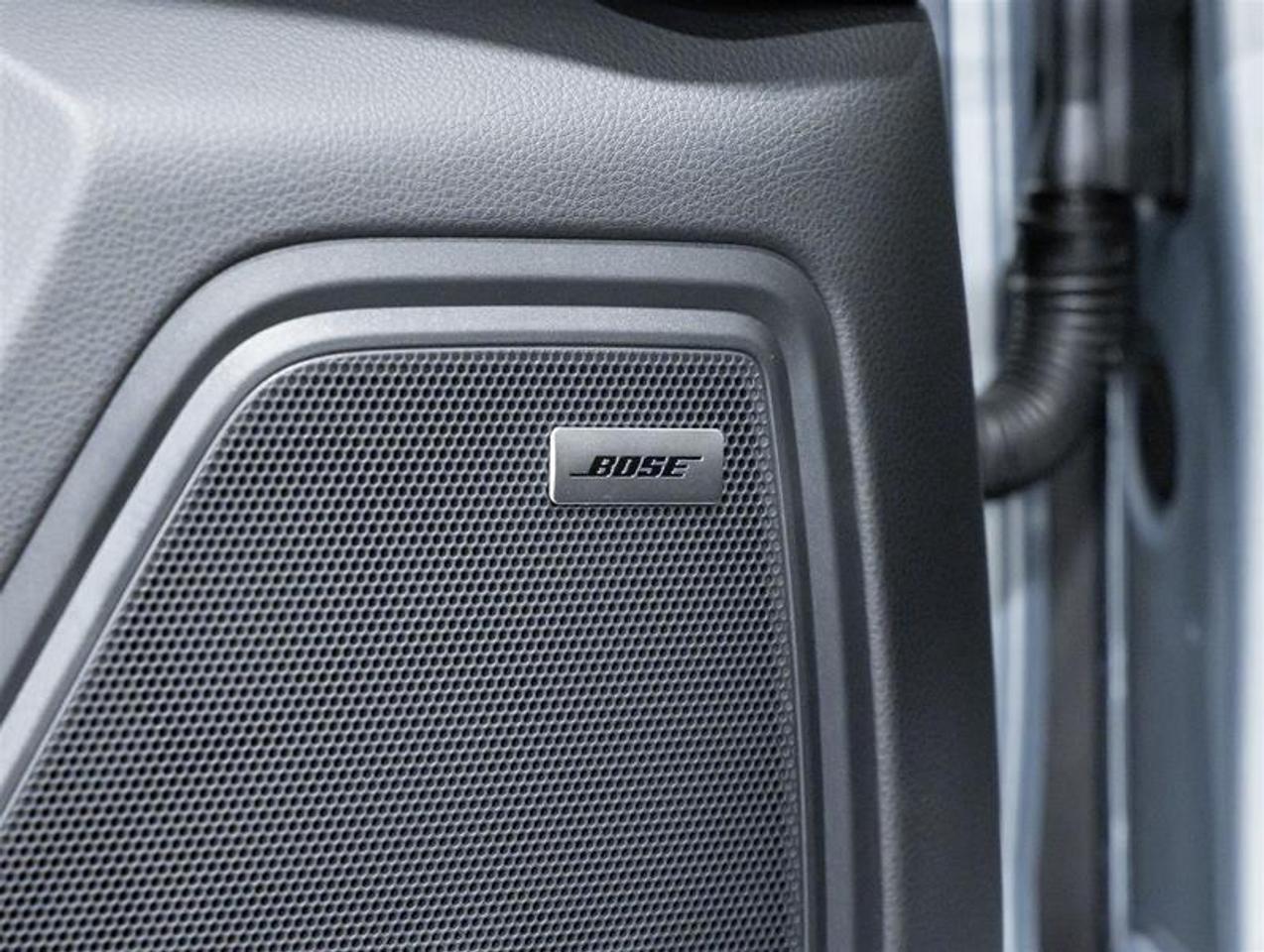 2026 Porsche Macan  Photo