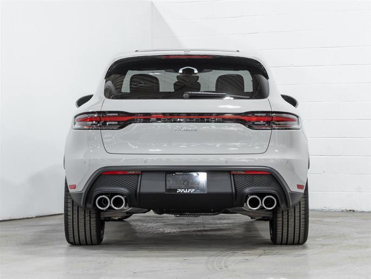 2026 Porsche Macan  Photo