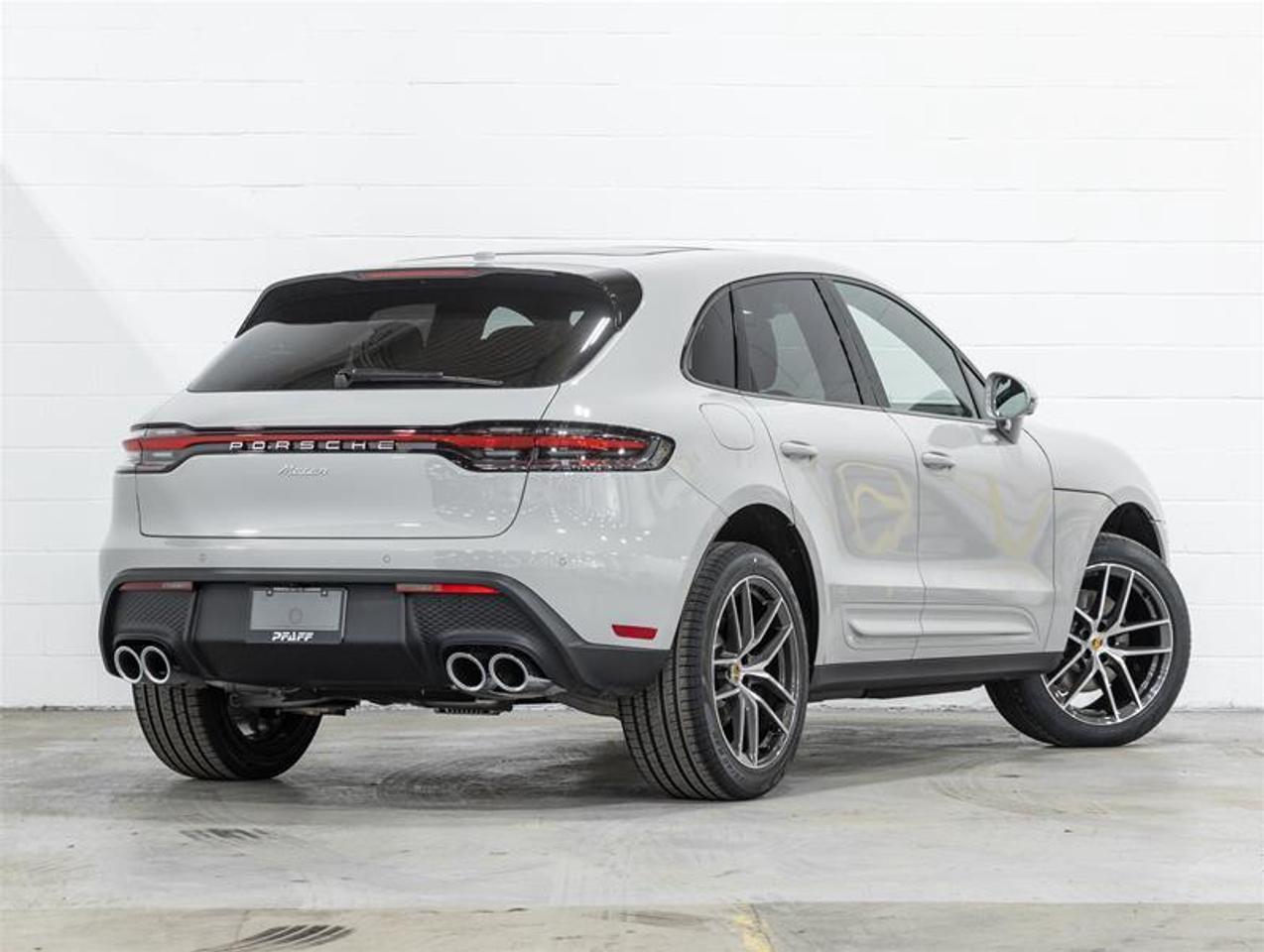 2026 Porsche Macan  Photo