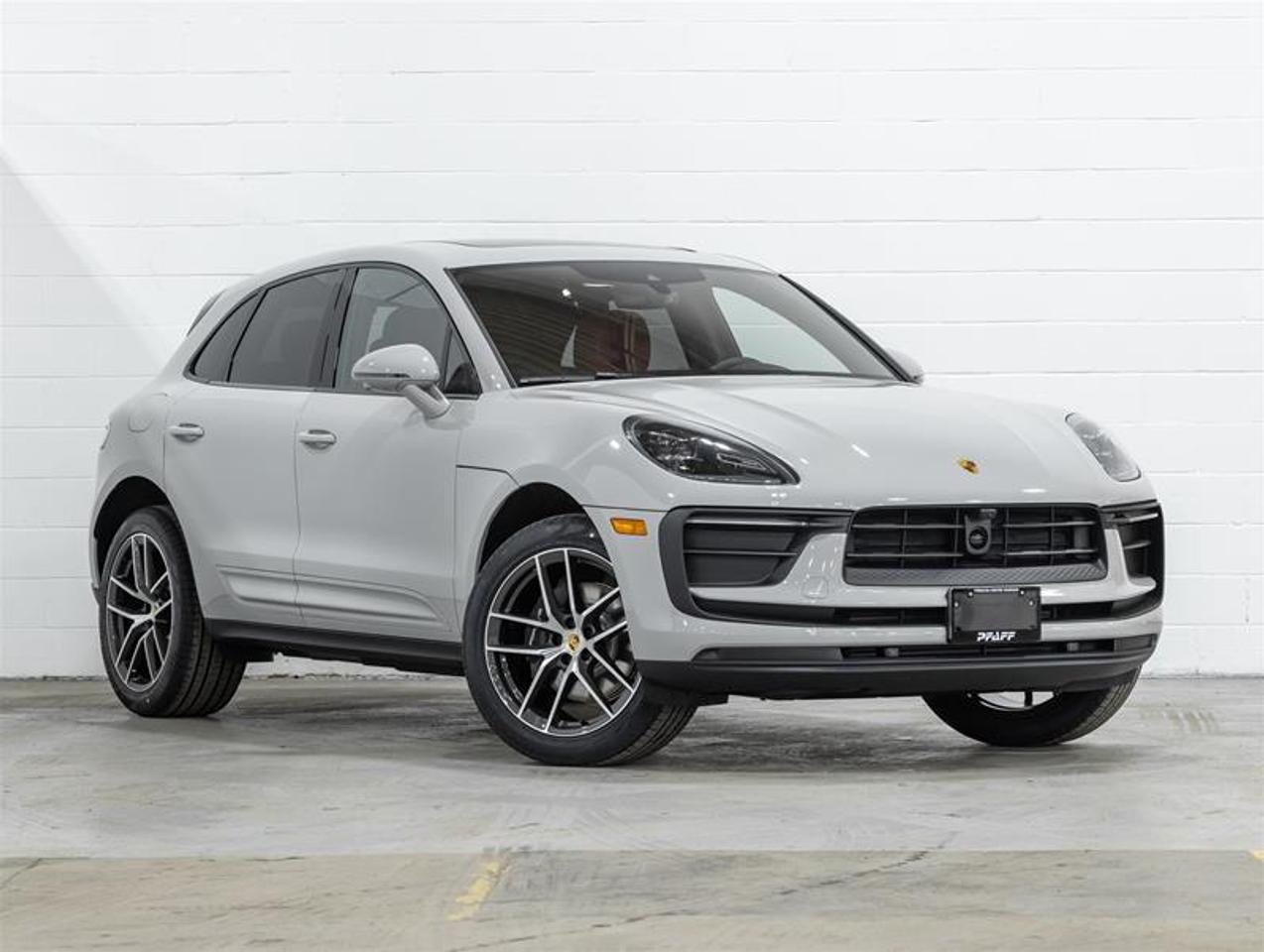 2026 Porsche Macan  Photo