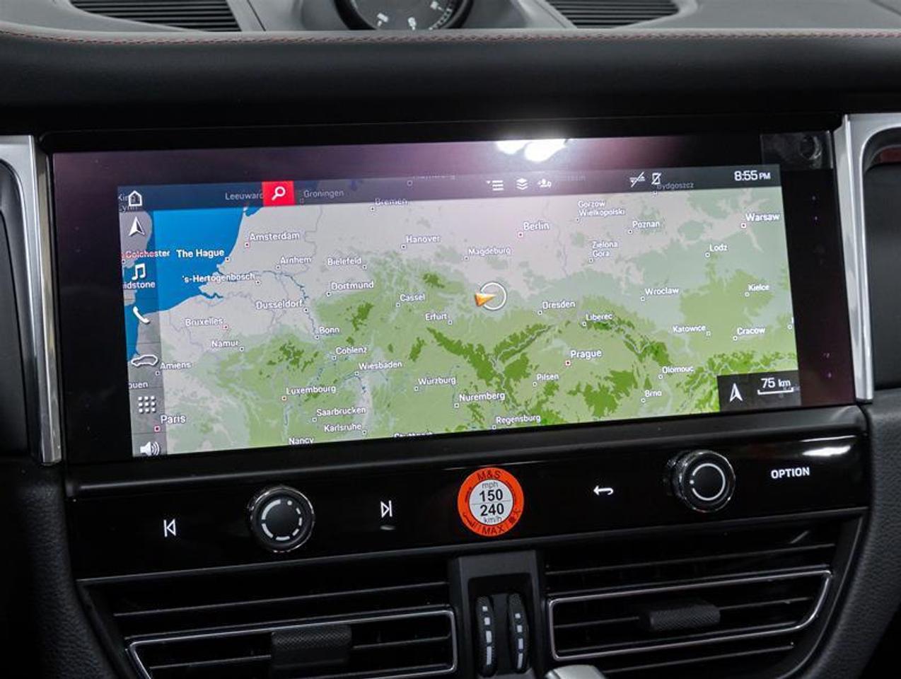 2026 Porsche Macan  Photo