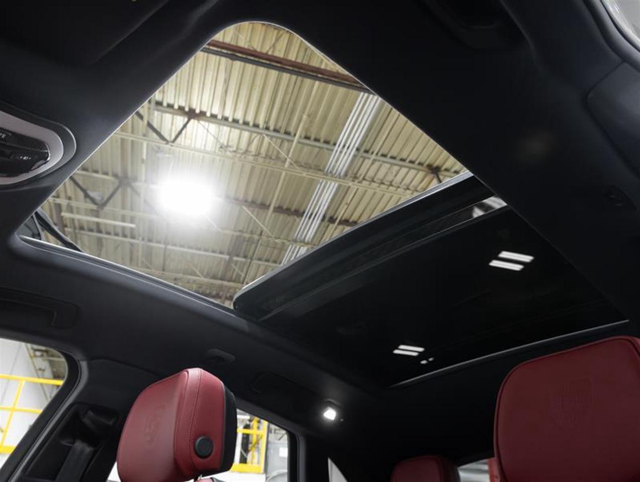 2026 Porsche Macan  Photo