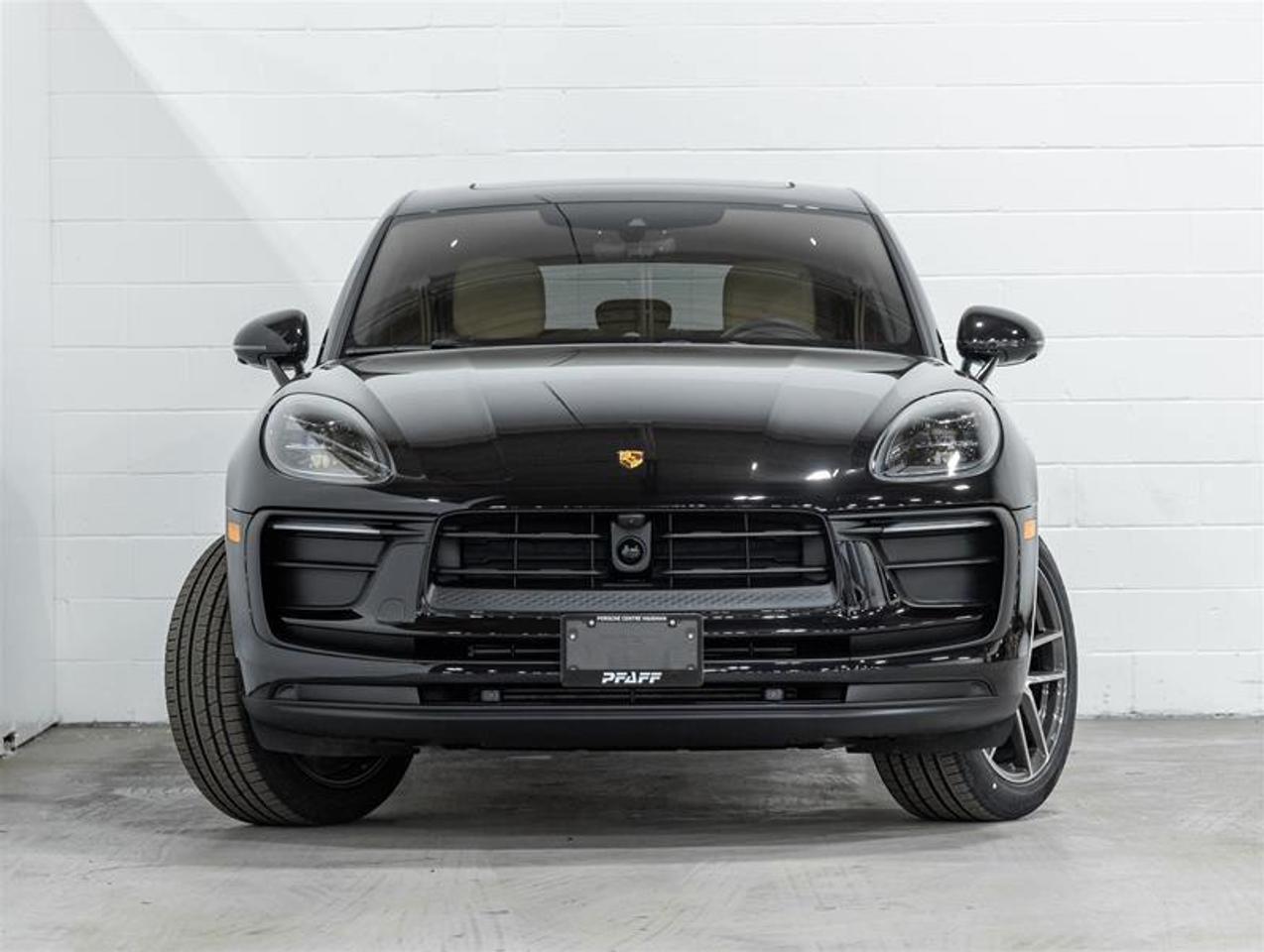 2026 Porsche Macan  Photo