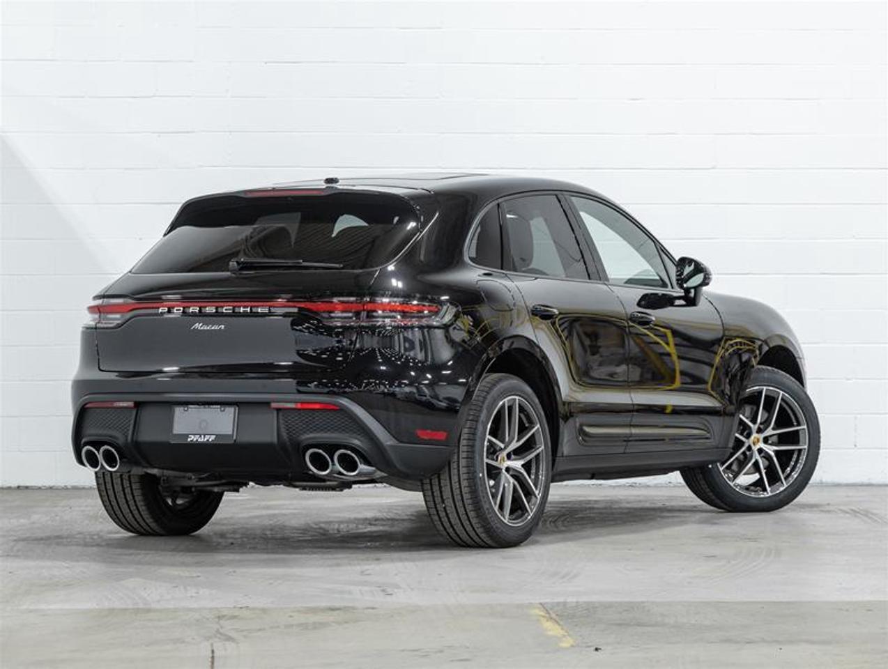 2026 Porsche Macan  Photo