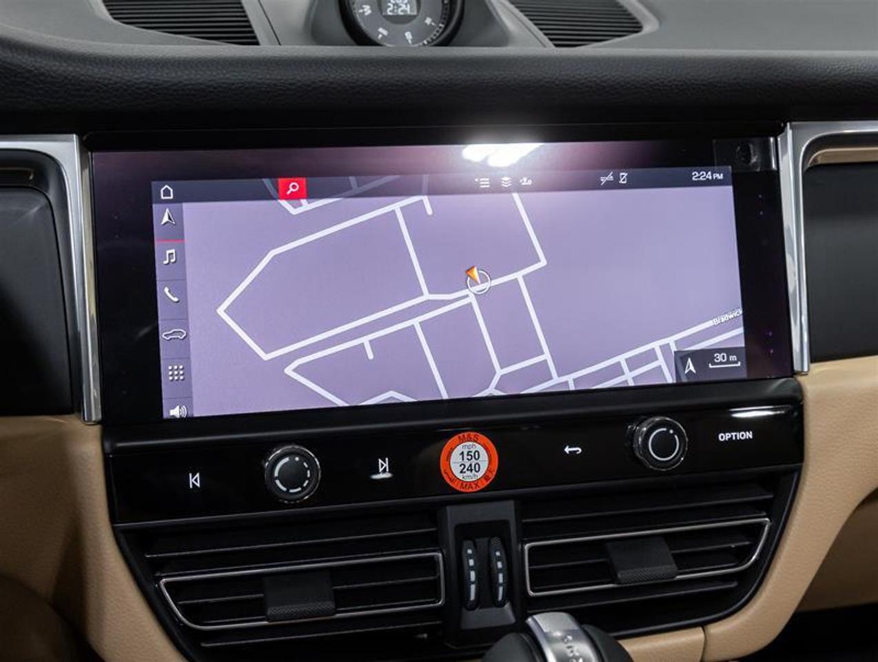 2026 Porsche Macan  Photo