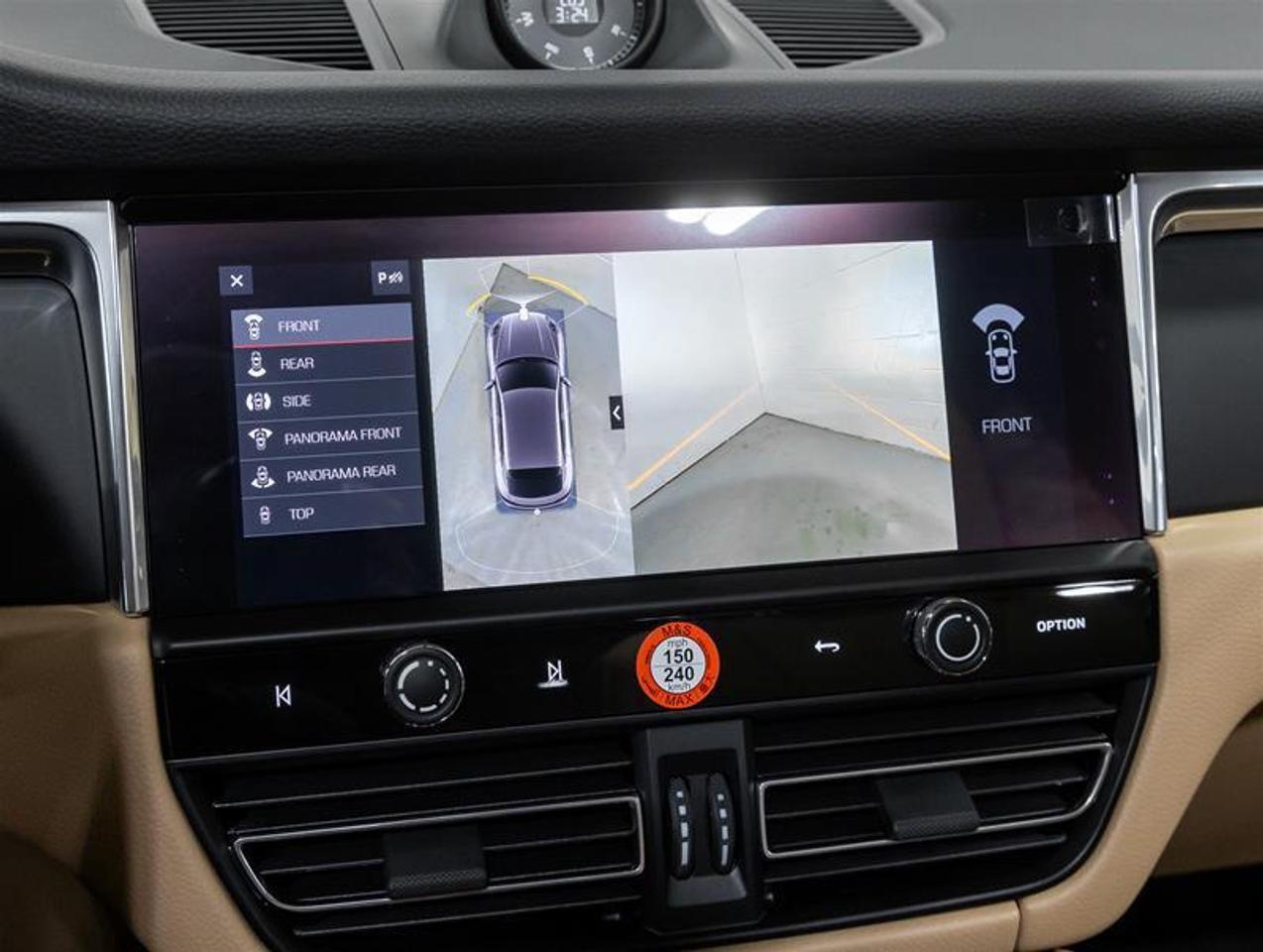 2026 Porsche Macan  Photo