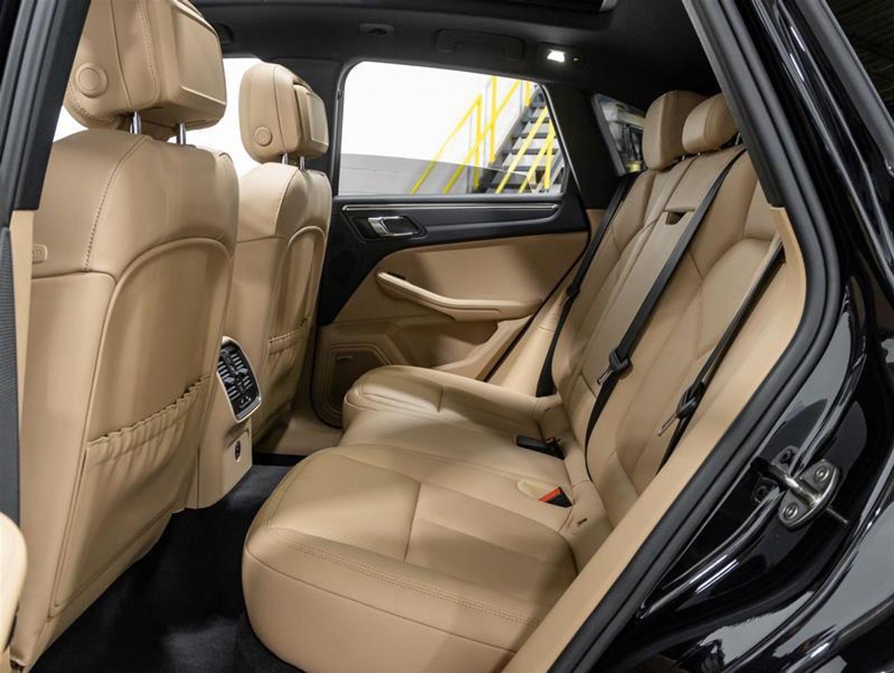 2026 Porsche Macan  Photo