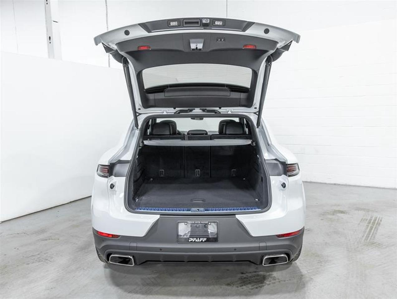 2026 Porsche Cayenne  Photo