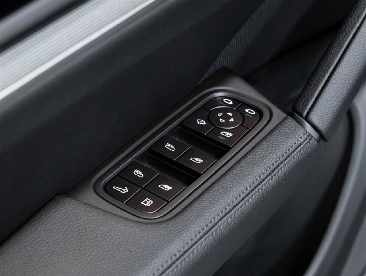 2026 Porsche Cayenne  Photo