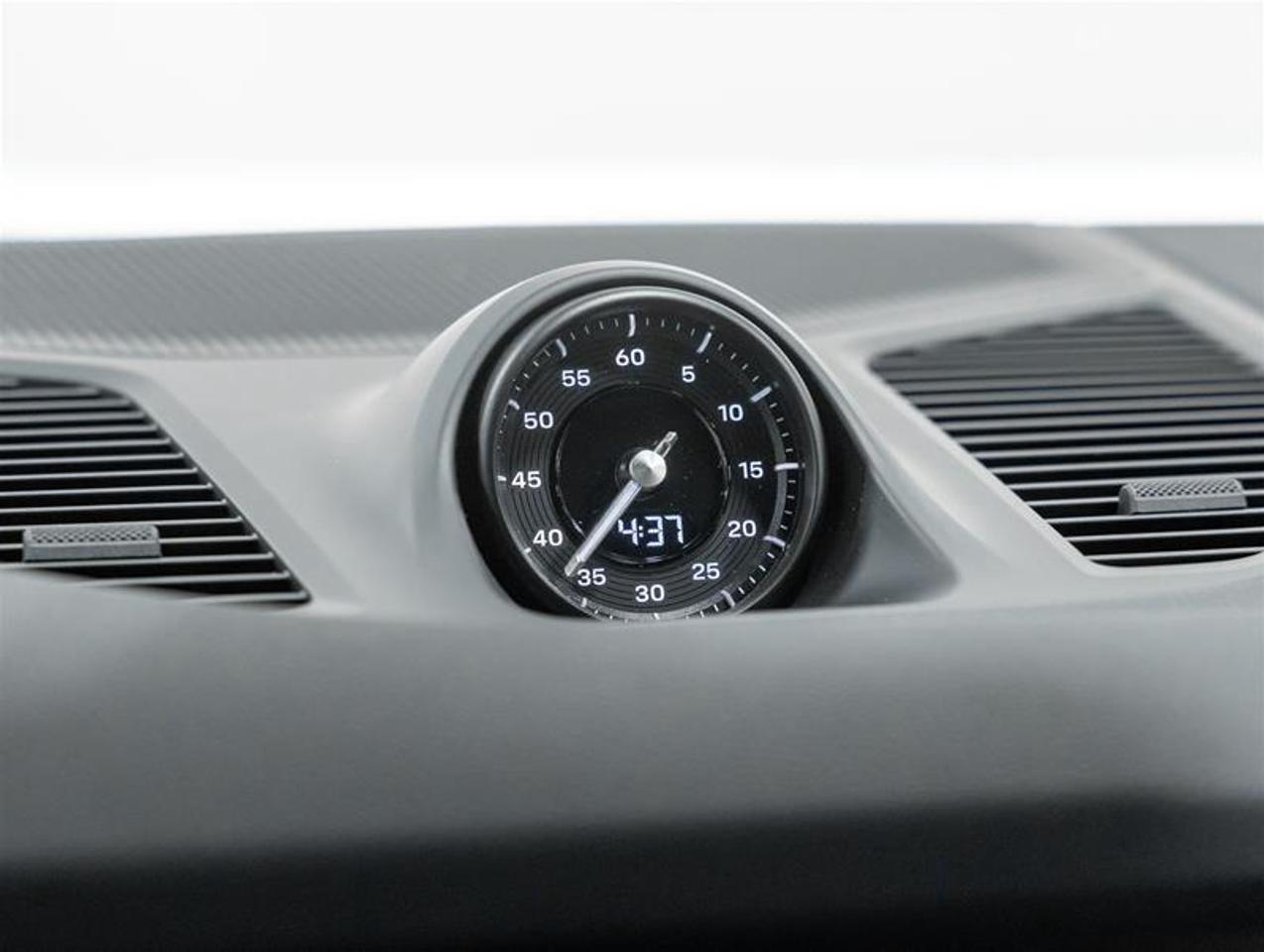 2026 Porsche Cayenne  Photo