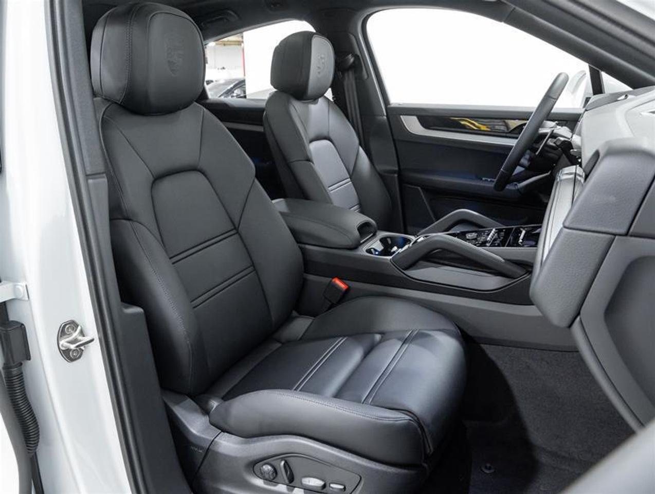 2026 Porsche Cayenne  Photo