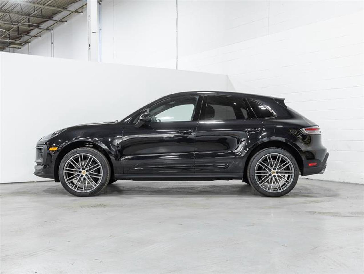 2026 Porsche Macan  Photo