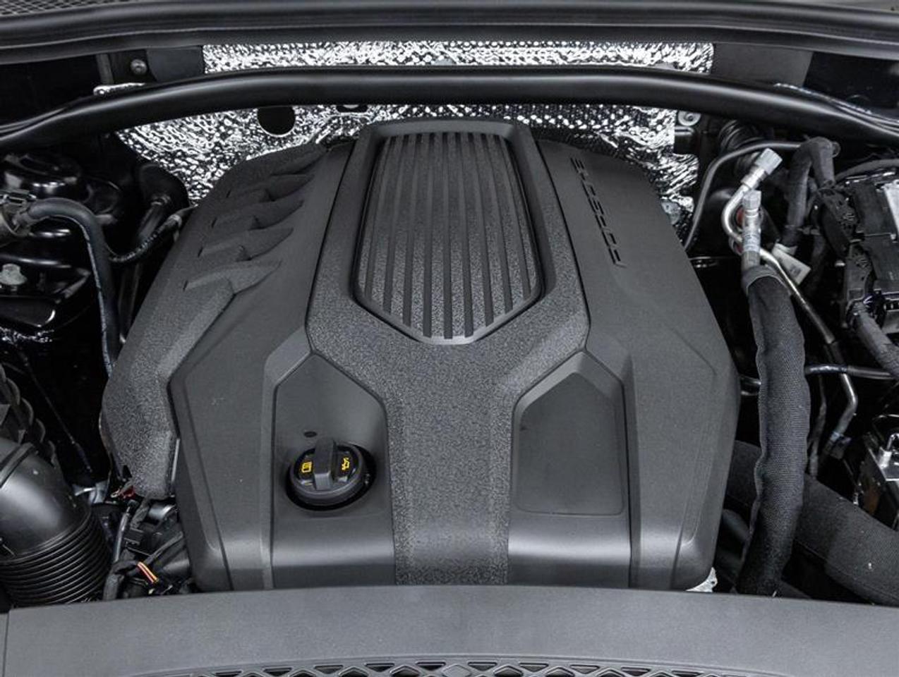 2026 Porsche Macan  Photo