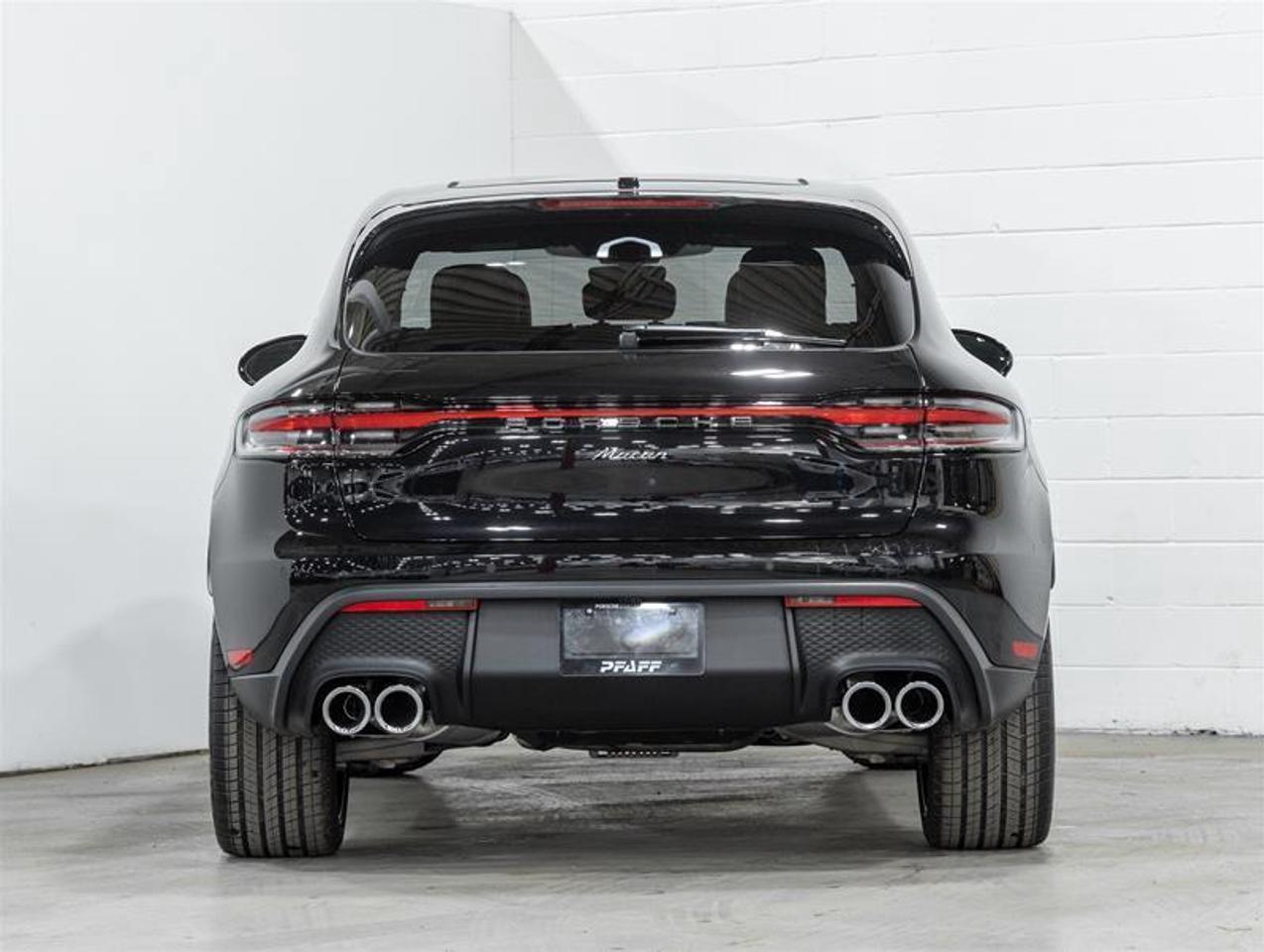 2026 Porsche Macan  Photo