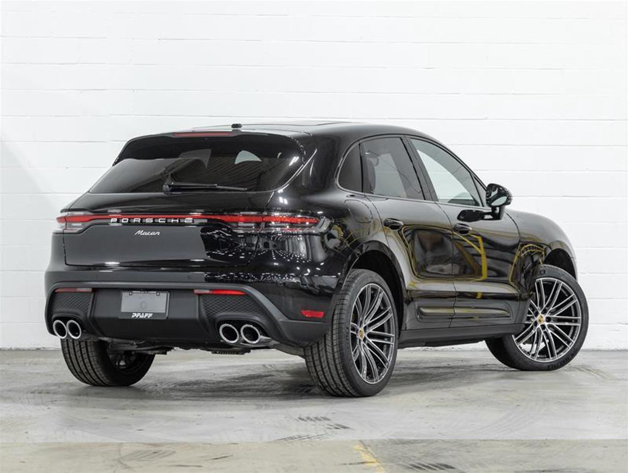 2026 Porsche Macan  Photo