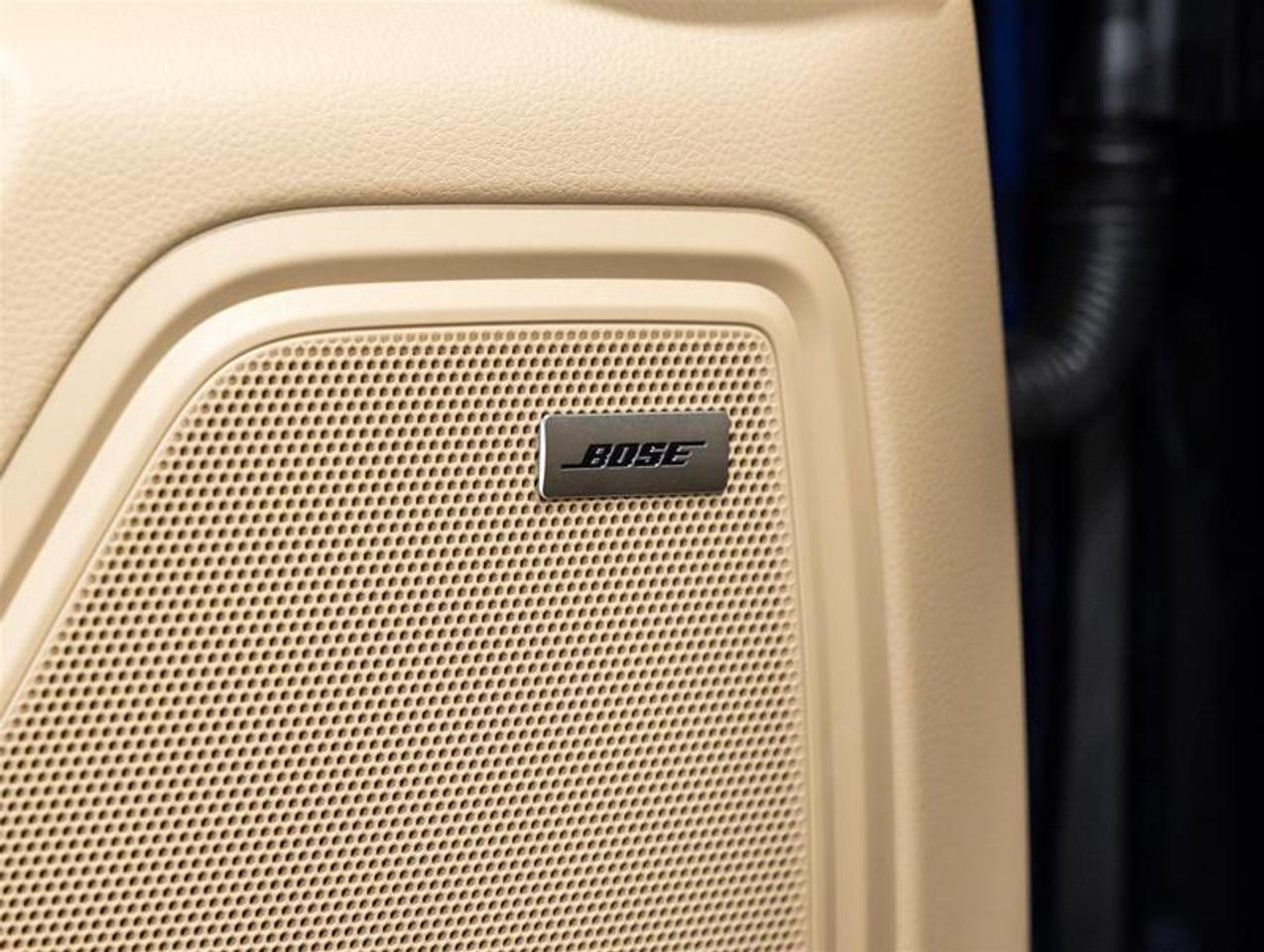 2026 Porsche Macan  Photo