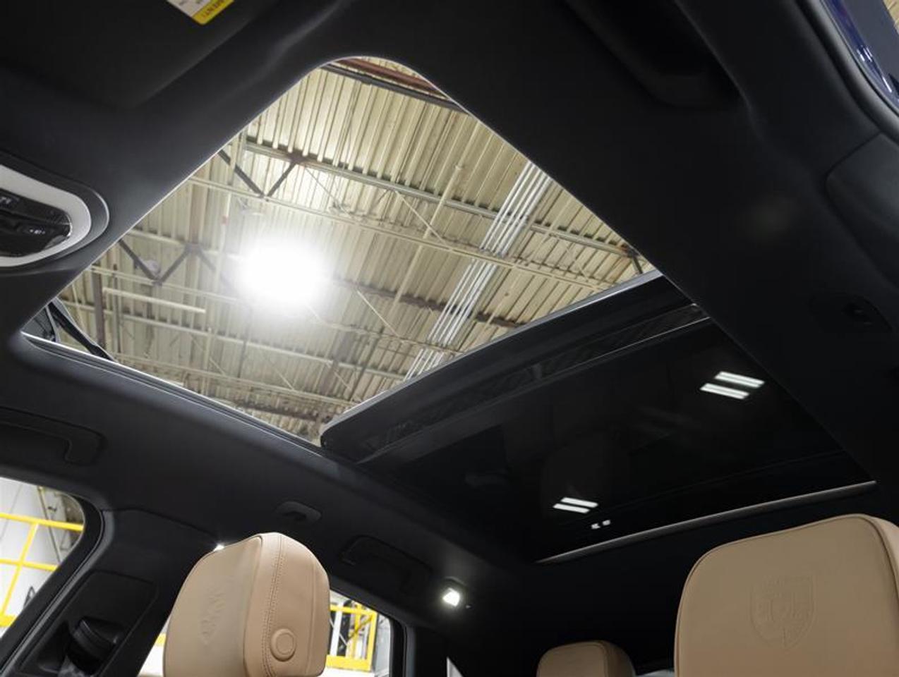 2026 Porsche Macan  Photo